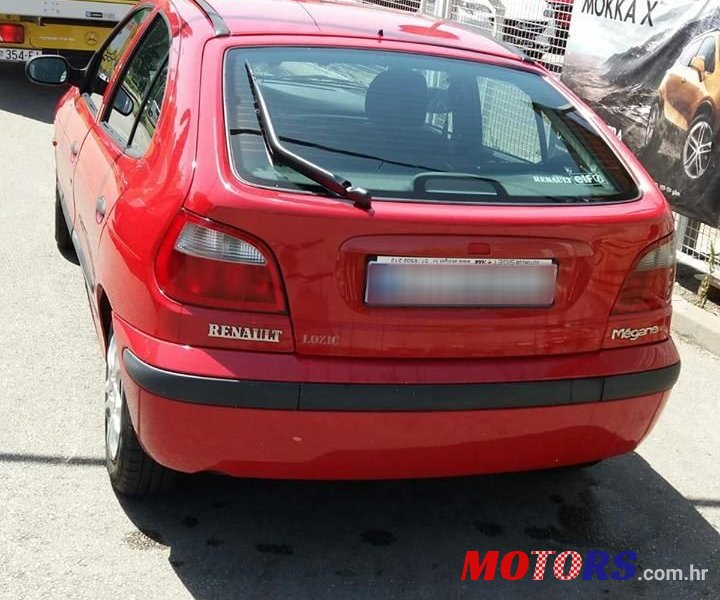 2002' Renault Megane 1,4 16V photo #2