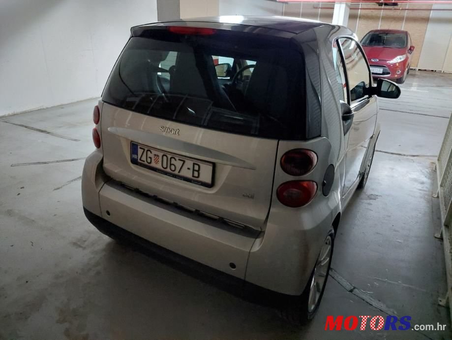 2009' Smart Fortwo photo #4