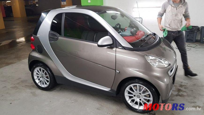 2010' Smart Fortwo Coupe photo #1