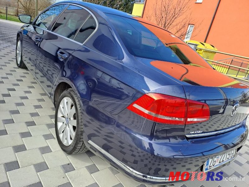 2011' Volkswagen Passat 2,0 Tdi Bmt photo #5