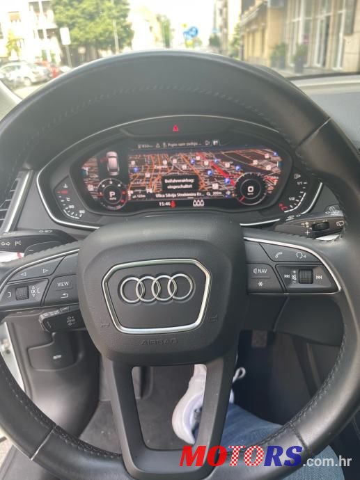 2020' Audi Q5 40 Tdi photo #5