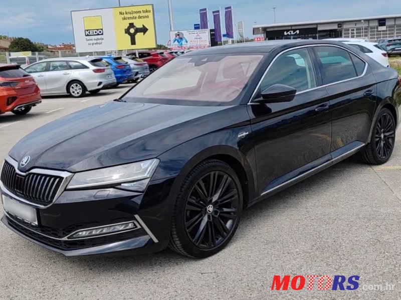 2020' Skoda Superb photo #4