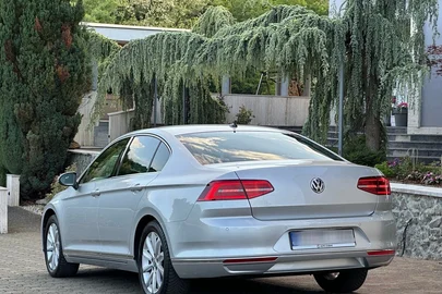 2018' Volkswagen Passat