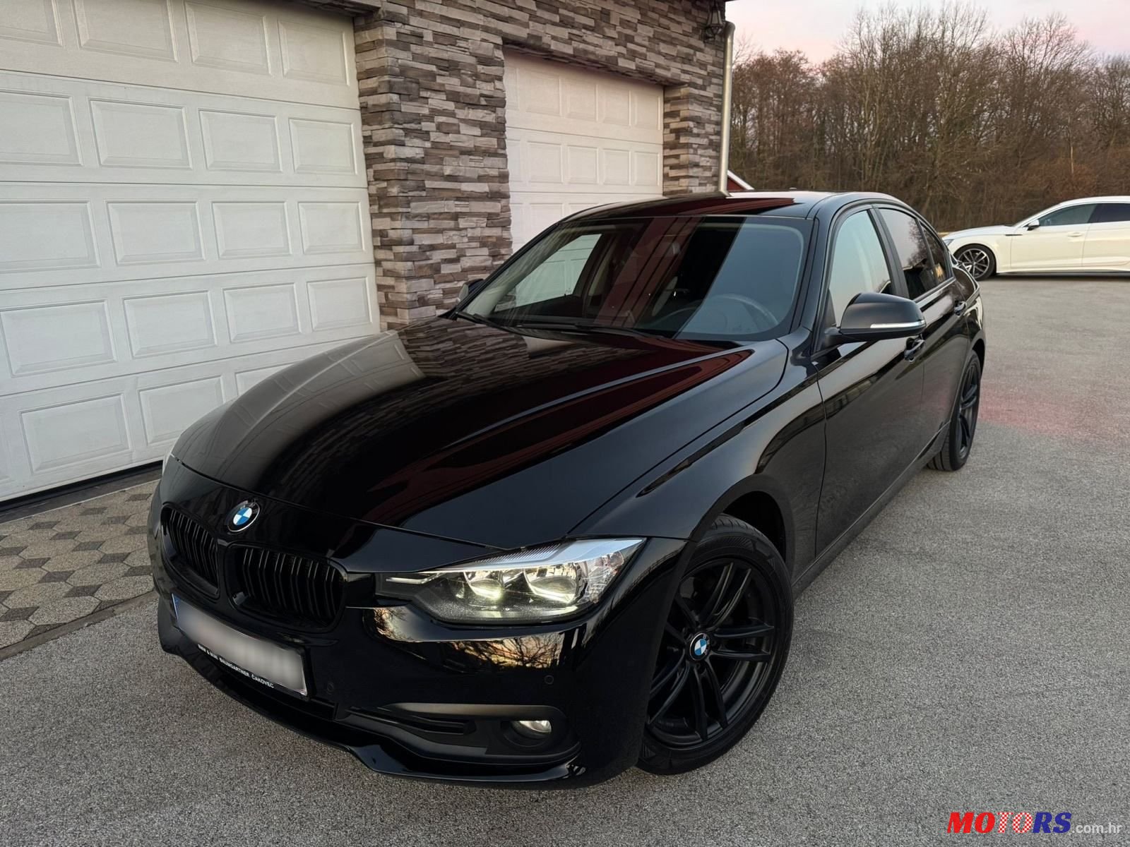 2017' BMW Serija 3 316D photo #1
