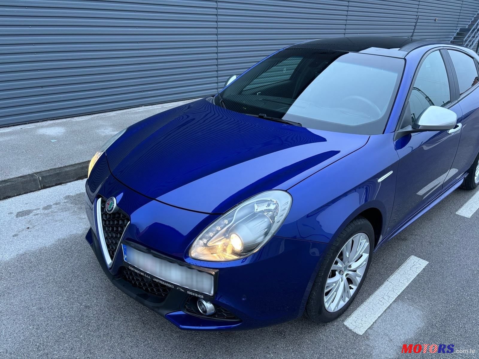 2017' Alfa Romeo Giulietta photo #2