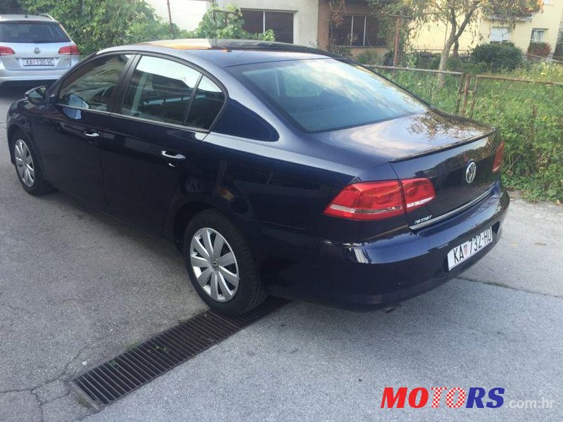 2013' Volkswagen Passat 1,6 Tdi Bmt photo #2