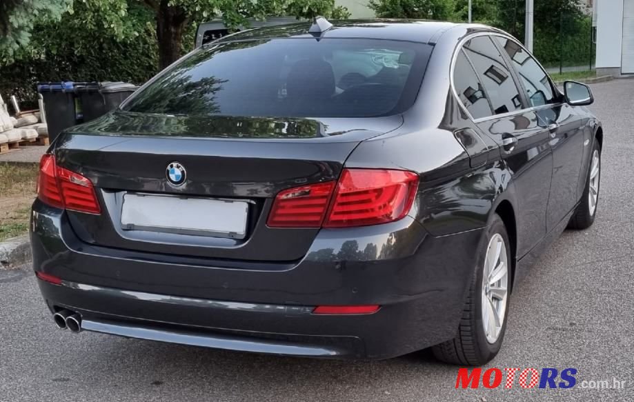 2011' BMW Serija 5 525D photo #4