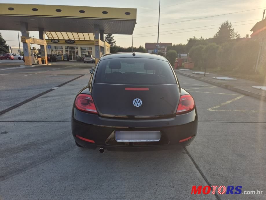 2012' Volkswagen Beetle 1,6 Tdi photo #3