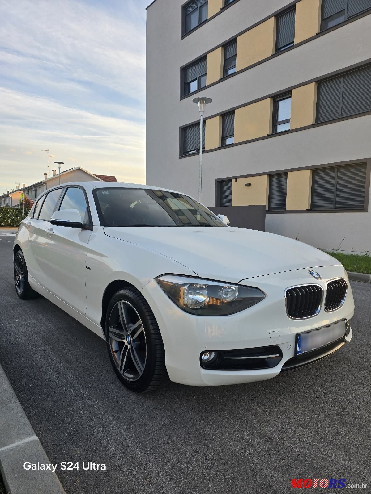 2012' BMW Serija 1 118D Sport photo #1
