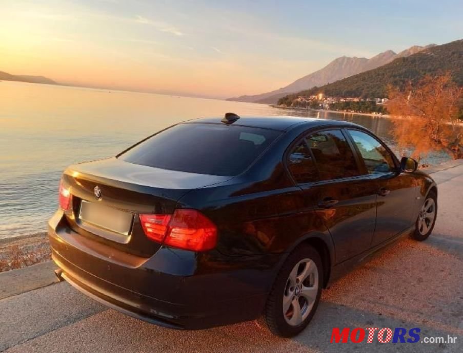 2009' BMW Serija 3 318D photo #4