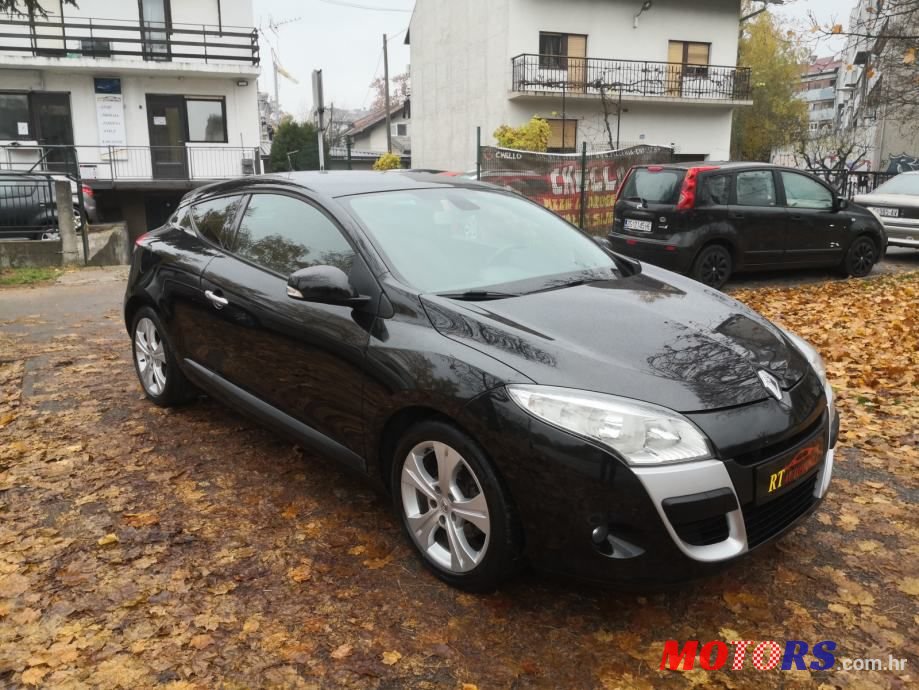 2009' Renault Megane Sport photo #3