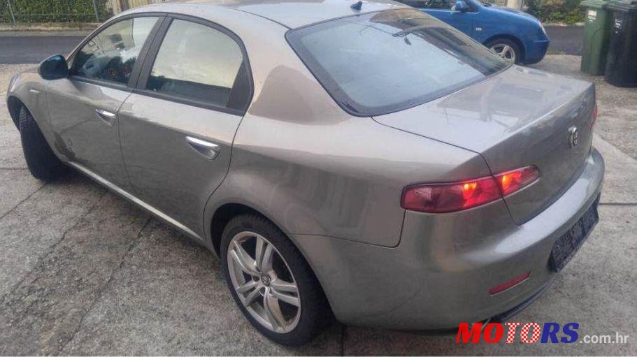 2010' Alfa Romeo 159 1,8 photo #1