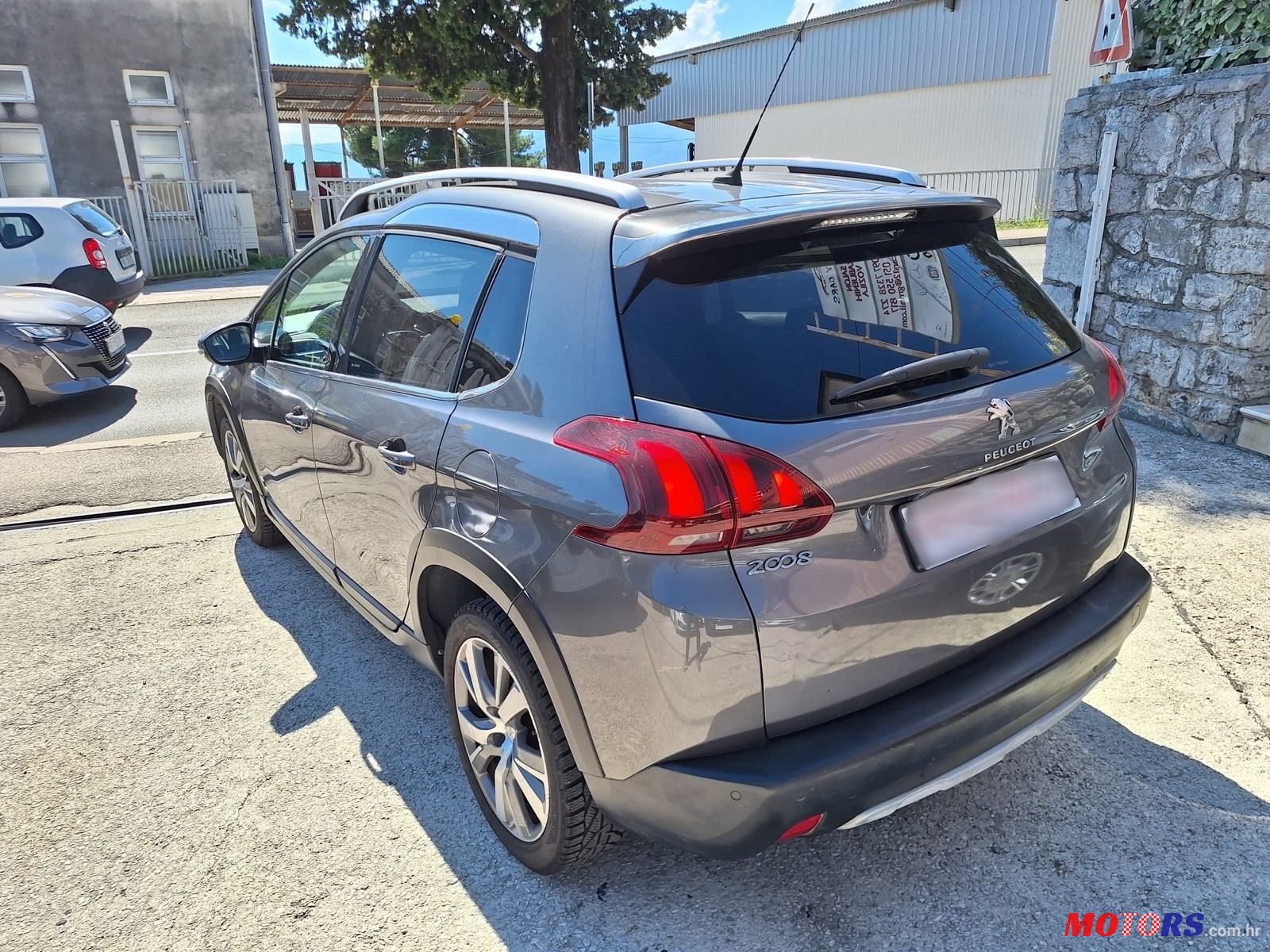2017' Peugeot 2008 1,6 Bluehdi photo #3