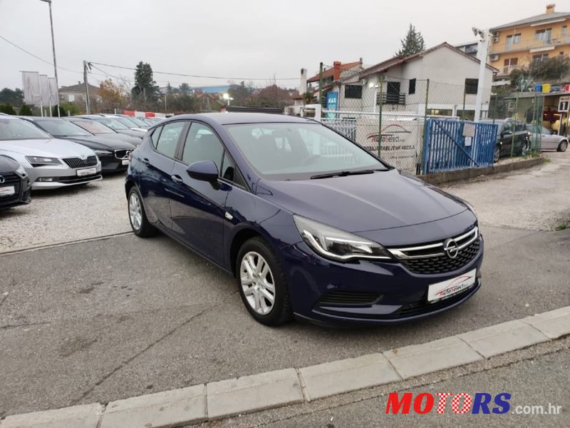 2018' Opel Astra 1.6 Cdti photo #2