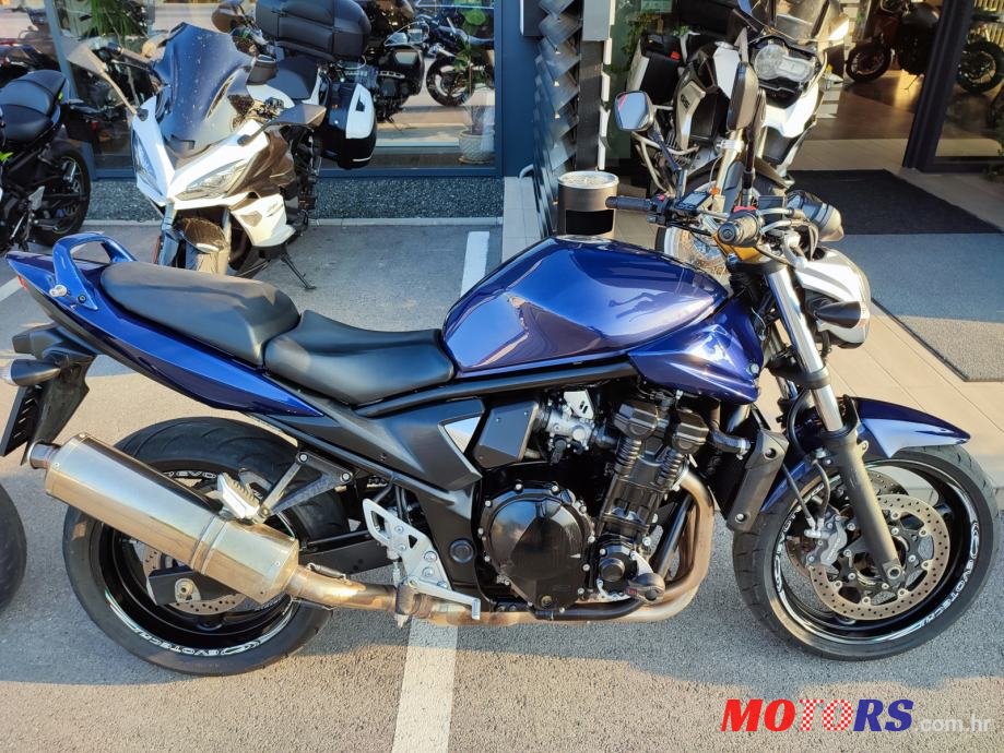 2009' Suzuki GSF 650 photo #1