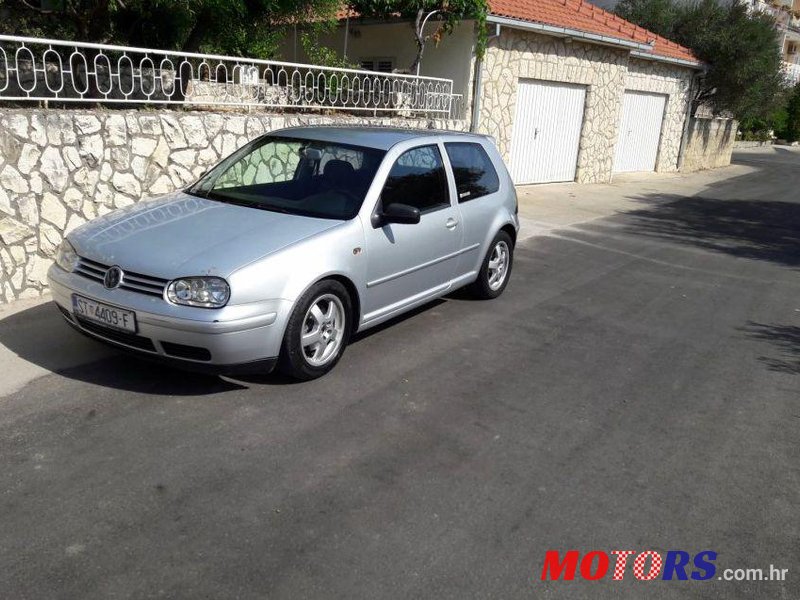 2001' Volkswagen Golf IV 1,9 Tdi photo #1