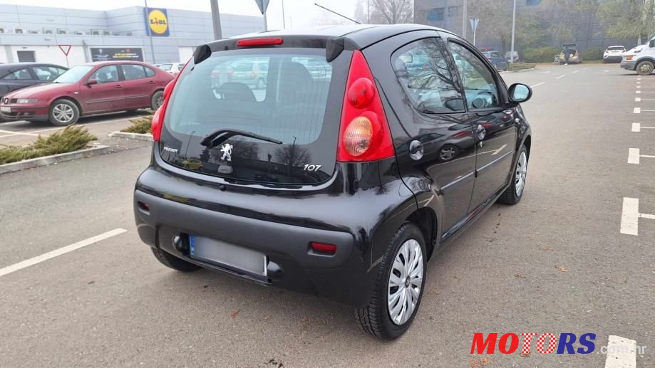 2009' Peugeot 107 1.0 Urban photo #3