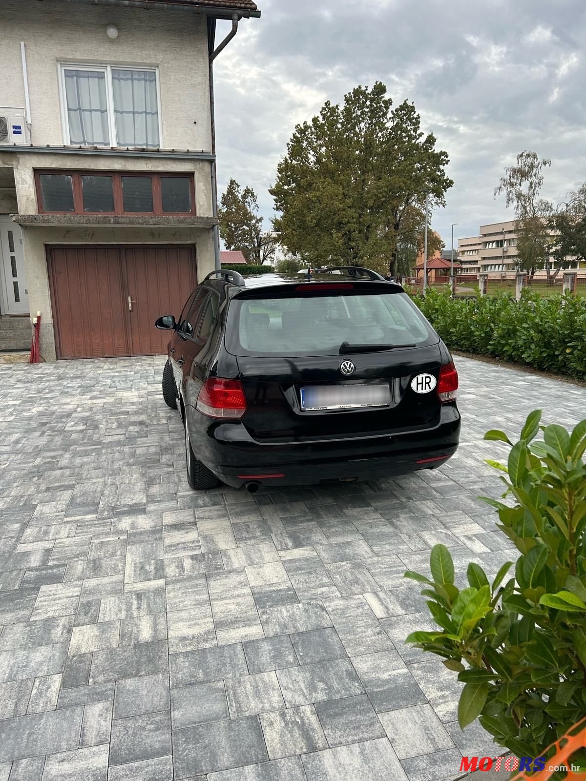 2010' Volkswagen Golf VI Variant photo #4