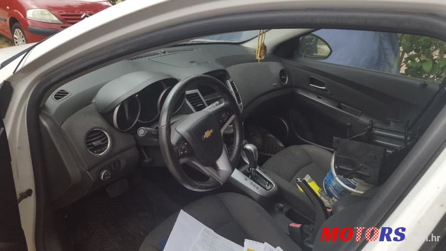 2012' Chevrolet Cruze photo #6