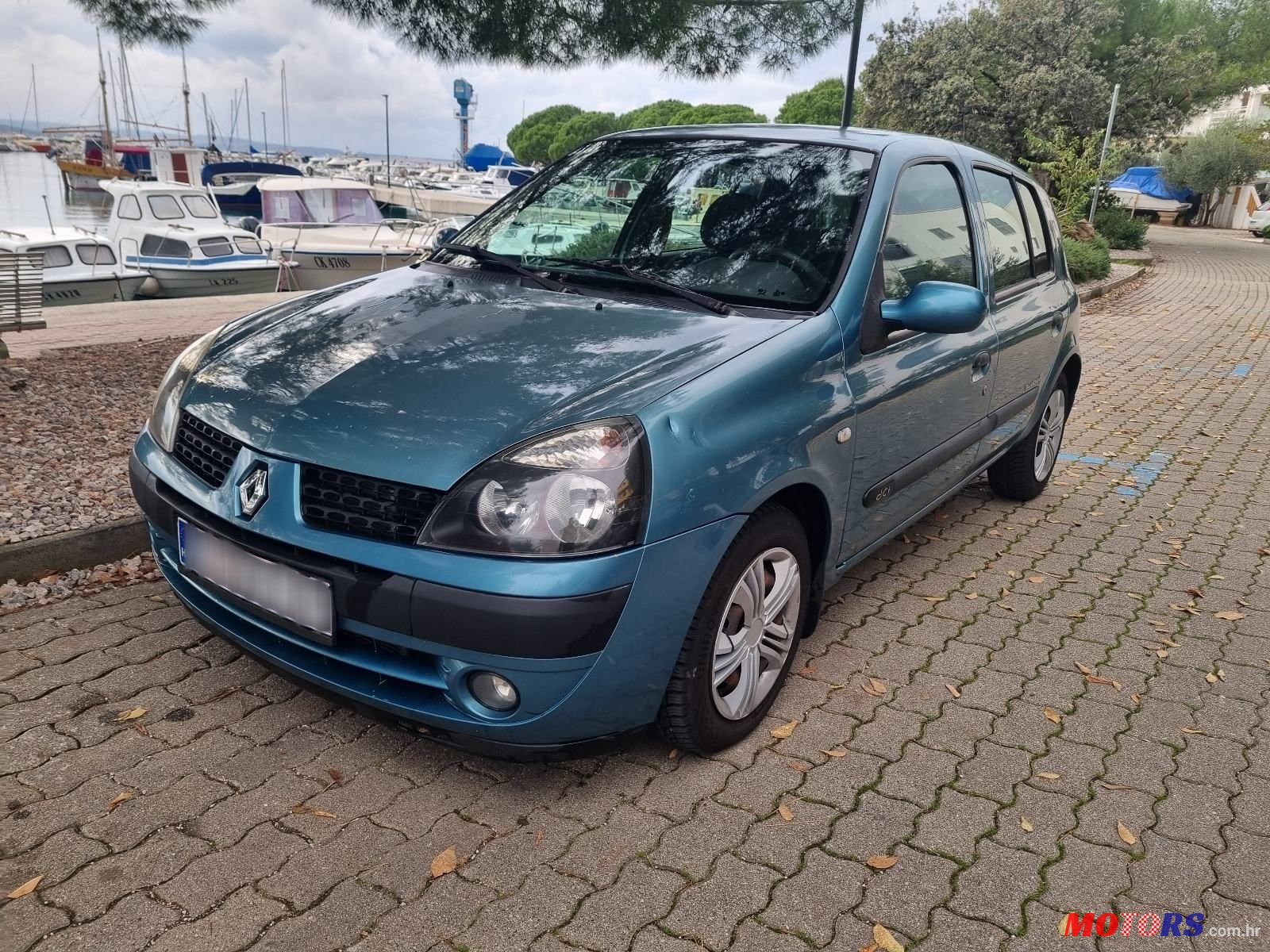 2003' Renault Clio 1,5 Dci photo #1