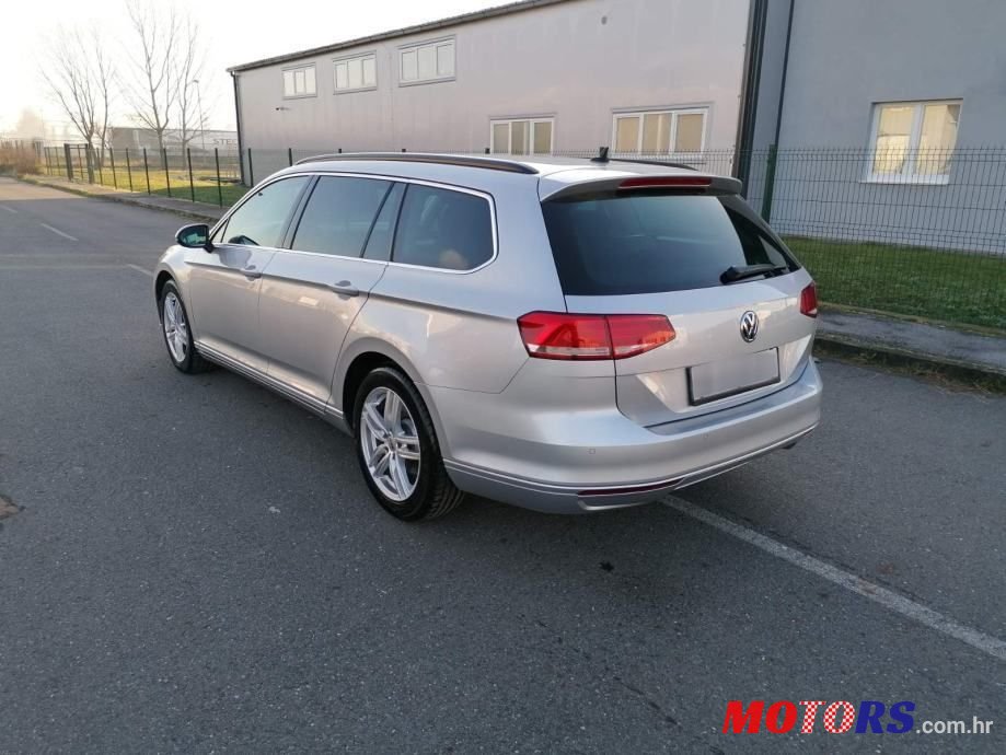 2017' Volkswagen Passat Variant photo #5