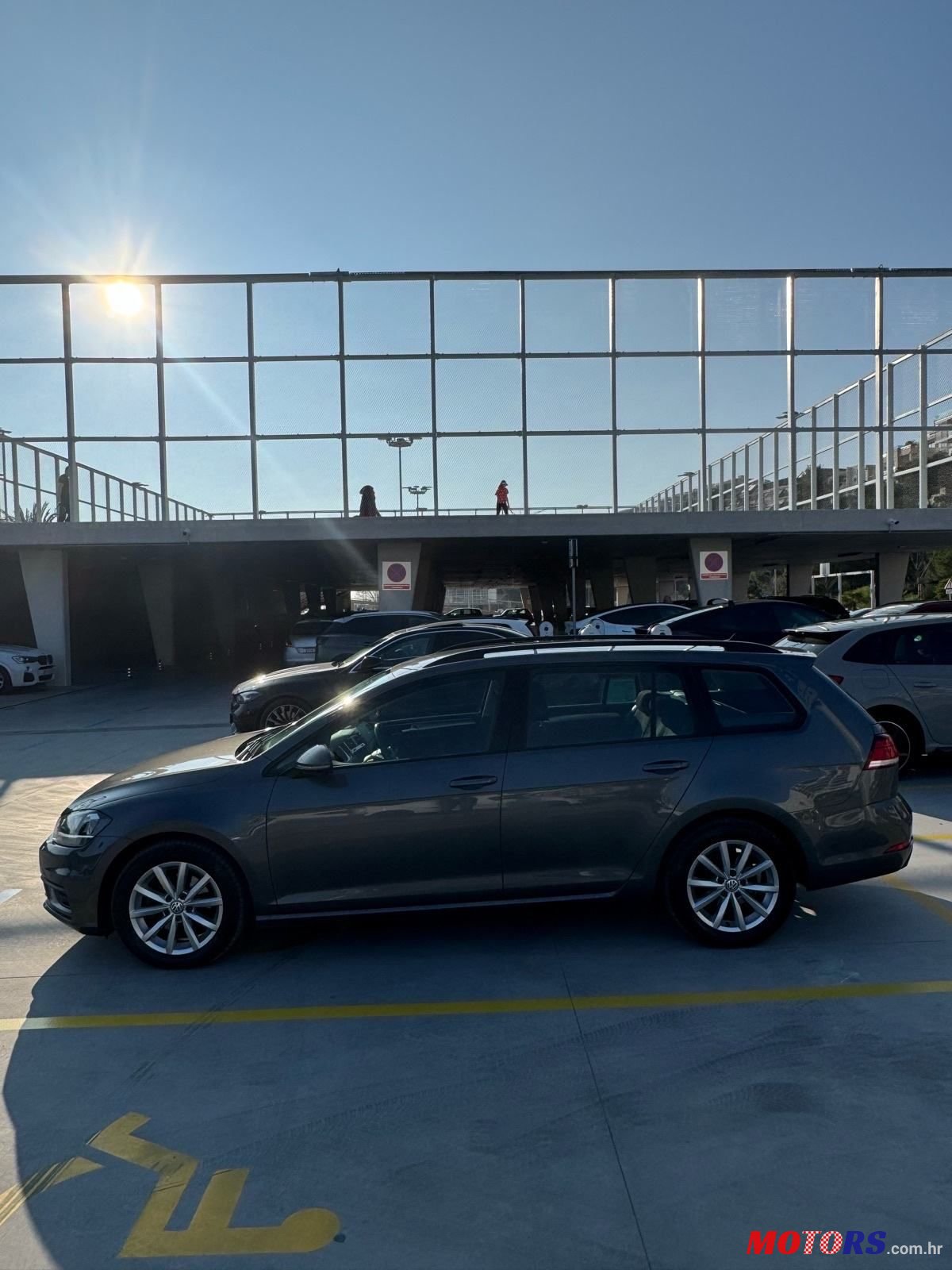 2017' Volkswagen Golf VII Variant photo #4