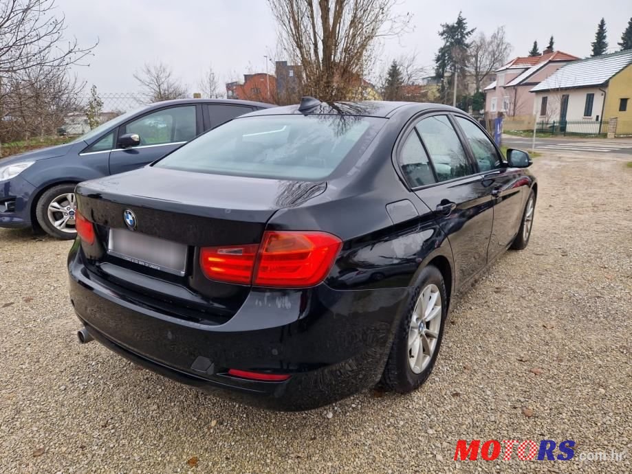2014' BMW Serija 3 318D photo #4