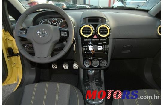 2011' Opel Corsa photo #2