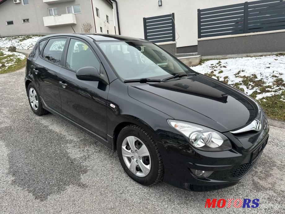 2010' Hyundai i30 1,6 Crdi photo #2