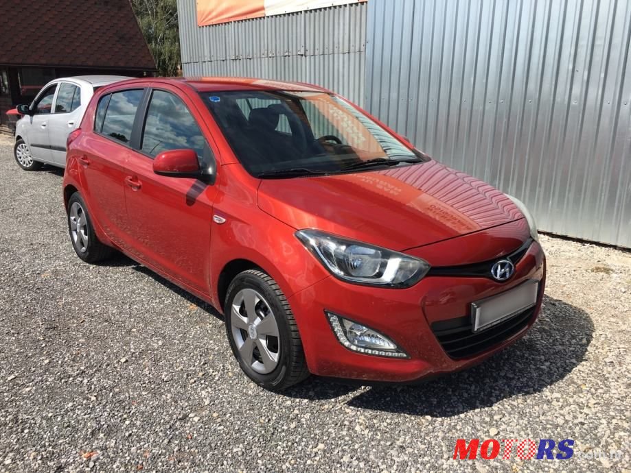 2013' Hyundai i20 1,1 Crdi photo #1