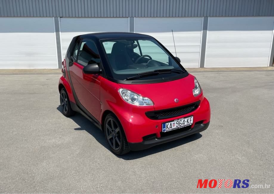 2009' Smart Fortwo photo #2