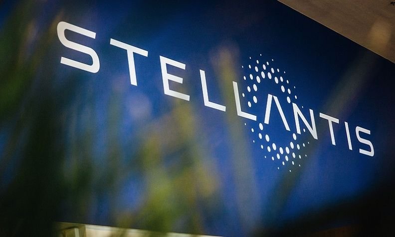 Stellantis Temporarily Stops Russian Imports and Exports, It's Not Because of the War