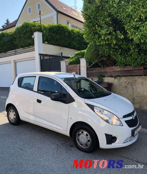 2013' Chevrolet Spark Spark 1,0 16V Ls+ photo #1