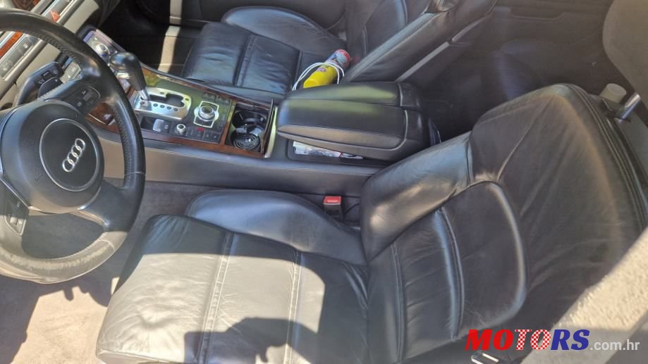 2003' Audi A8 4,2 V8 photo #5