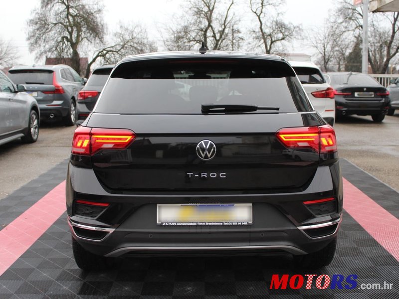 2020' Volkswagen T-Roc 1.6 Tdi photo #6