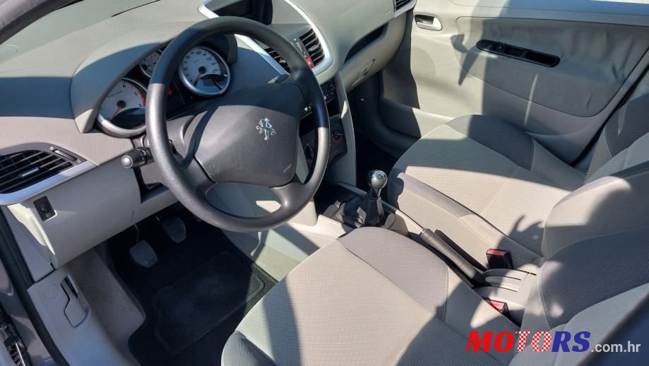 2006' Peugeot 207 1,4 Hdi photo #4