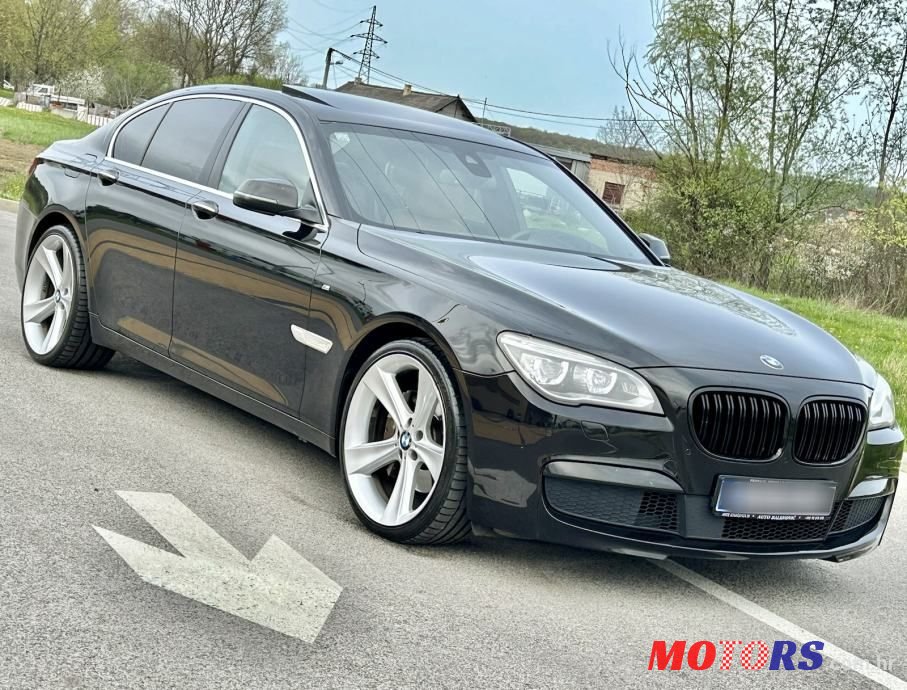 2014' BMW Serija 7 730D photo #1