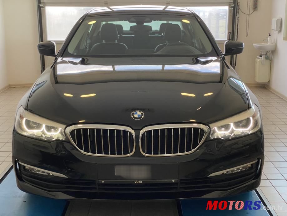 2017' BMW Serija 5 520D photo #2