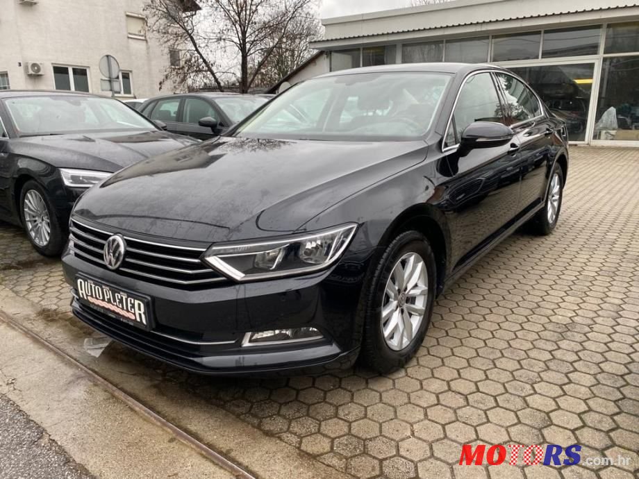 2018' Volkswagen Passat photo #1