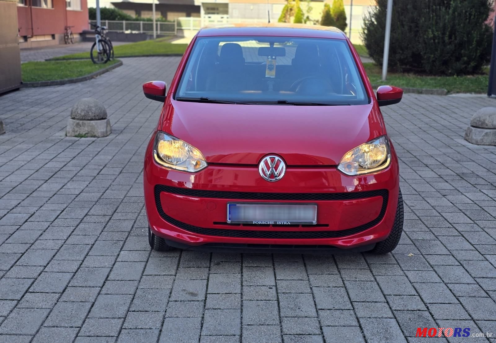 2012' Volkswagen Up! 1,0 Up! photo #2