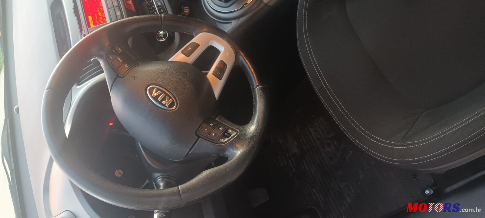 2011' Kia Sportage photo #4