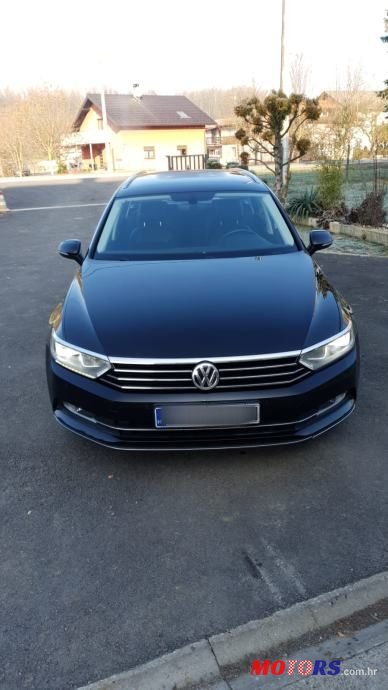 2015' Volkswagen Passat Variant photo #2
