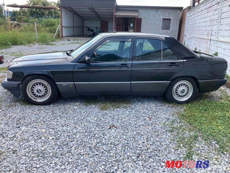 1989' Mercedes-Benz 190 2,0 photo #4