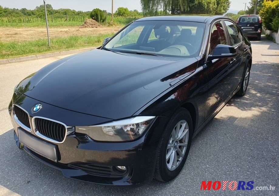 2012' BMW Serija 3 318D photo #1