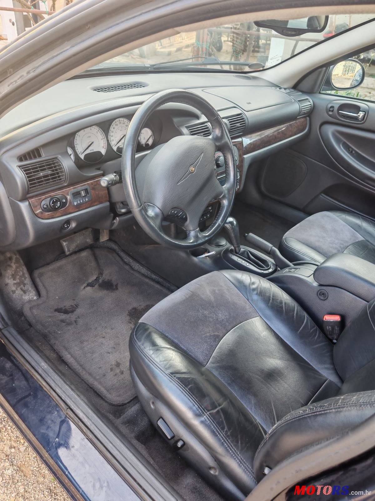 2003' Chrysler Sebring 2,7 V6 Lx photo #6