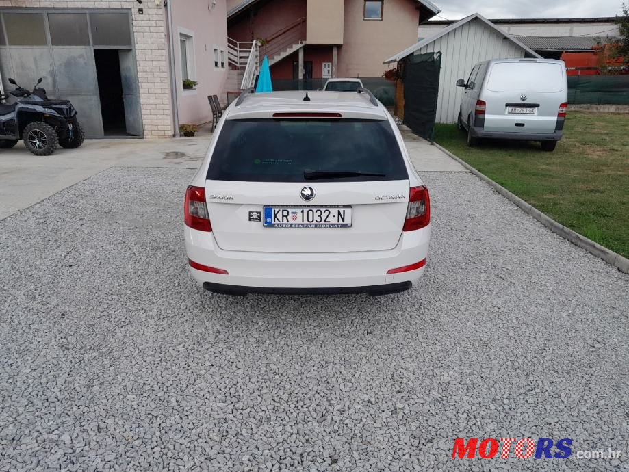 2014' Skoda Octavia Combi photo #5
