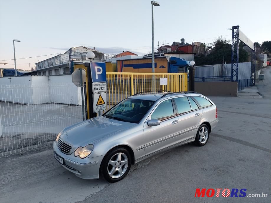 2004' Mercedes-Benz C-Klasa 220 T photo #6