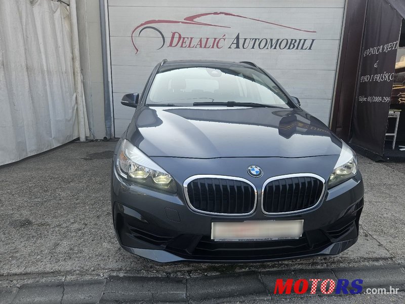 2019' BMW Serija 2 216D photo #2