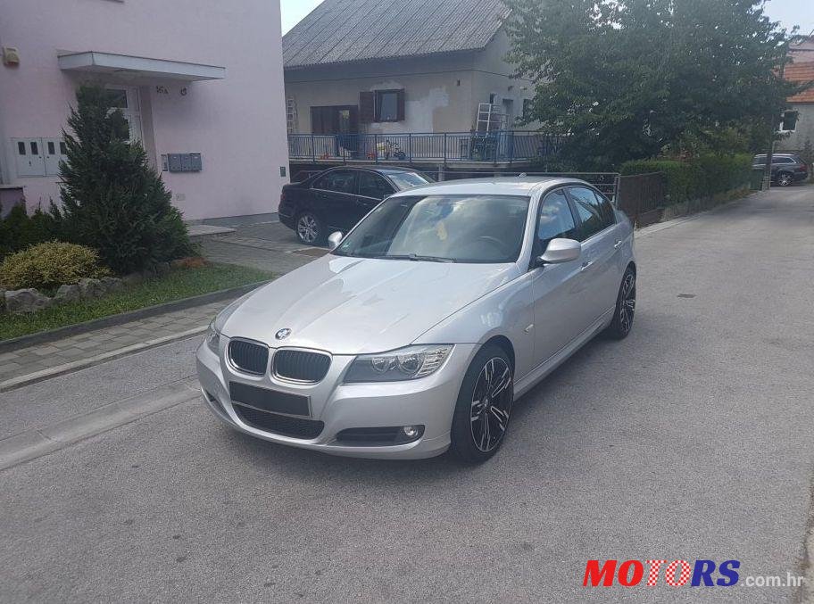 2009' BMW 3 Series 318D photo #2