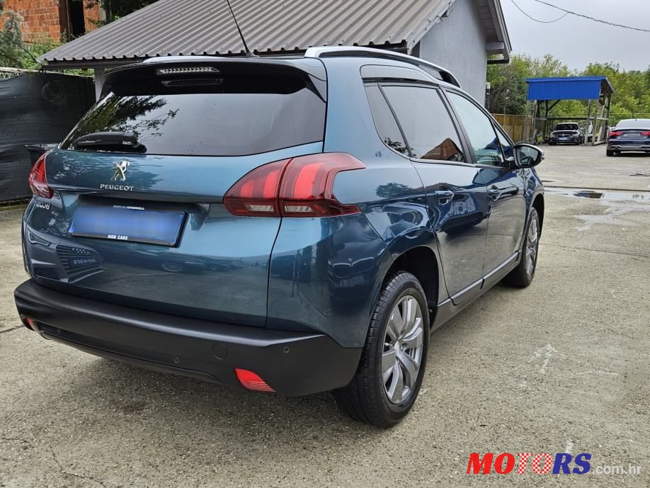 2019' Peugeot 2008 photo #6